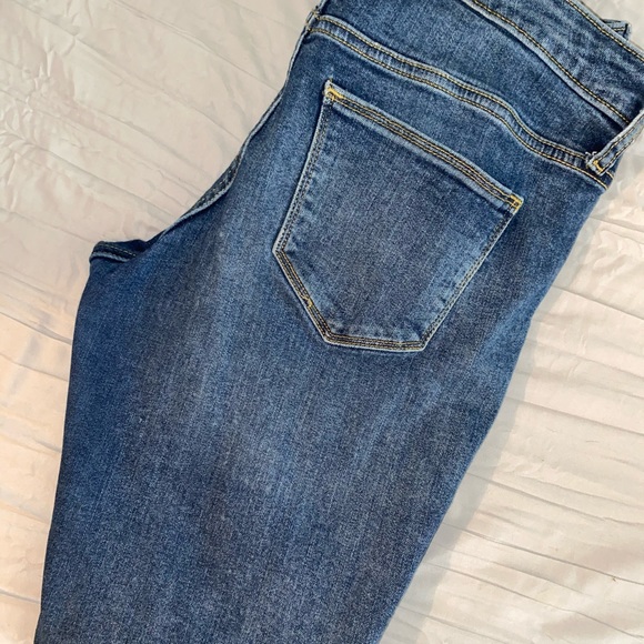 Universal Thread Jeans - Picture 3 of 3